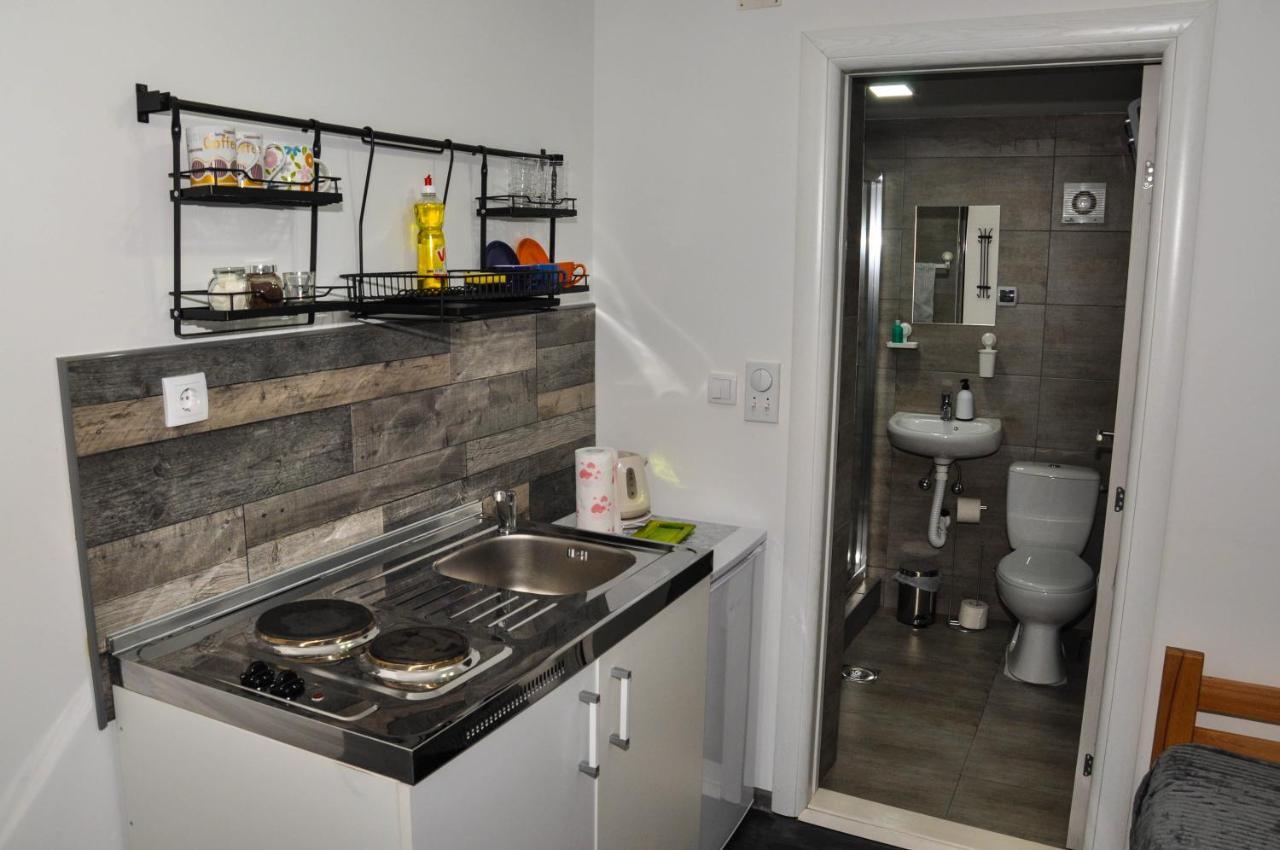 Apartmani Domo Sd Semêndria Quarto foto
